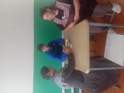 Родительский контроль 06.11.2025г.

Блюдо из рыбы (рыба, тушенная в томате с овощами или котлеты рыбные в томатном соусе) 100/50
Картофельное пюре
Чай зеленый с сахаром и лимоном
Хлеб пшеничный
Овощи свежие (порция) морковь, огурец, помидор, капуста белокочанная